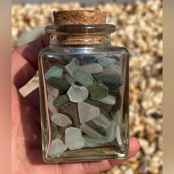 Sea Glass from England - Picture 5 of 7